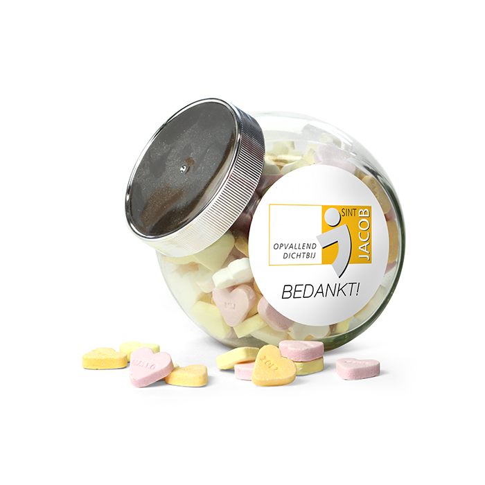 Glazen snoeppot met vruchtenhartjes