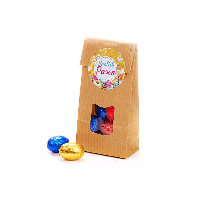 Klein kraftzakje met paaseitjes