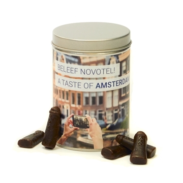 Blik met Amsterdamse paaltjes